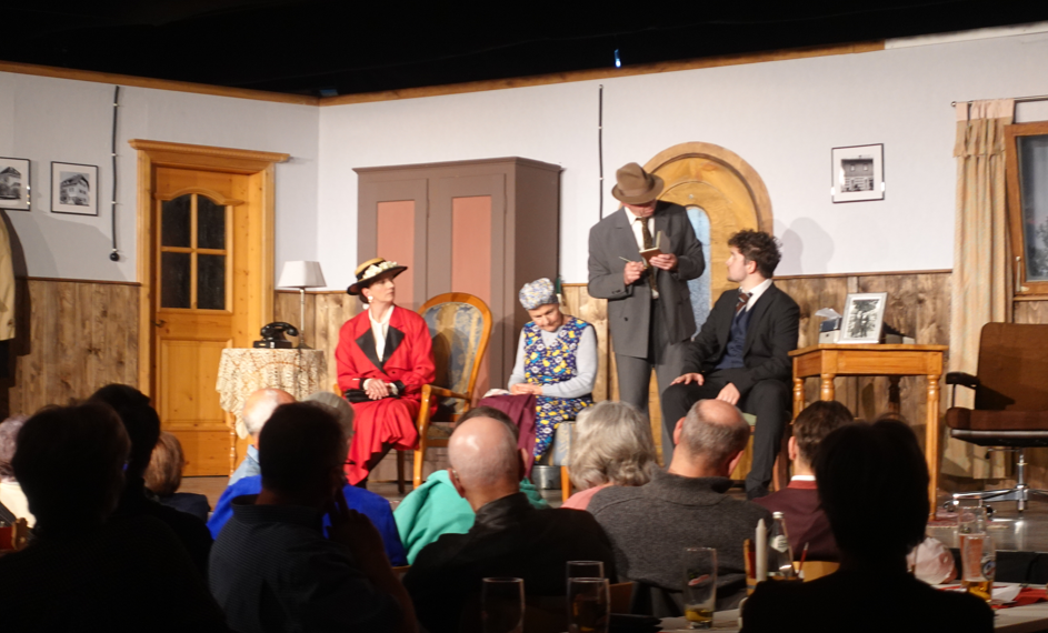 Theater 14 Theater Rosenheim Mai 2025: Koa Leich ohne Lily. Fotos. Innpuls.me