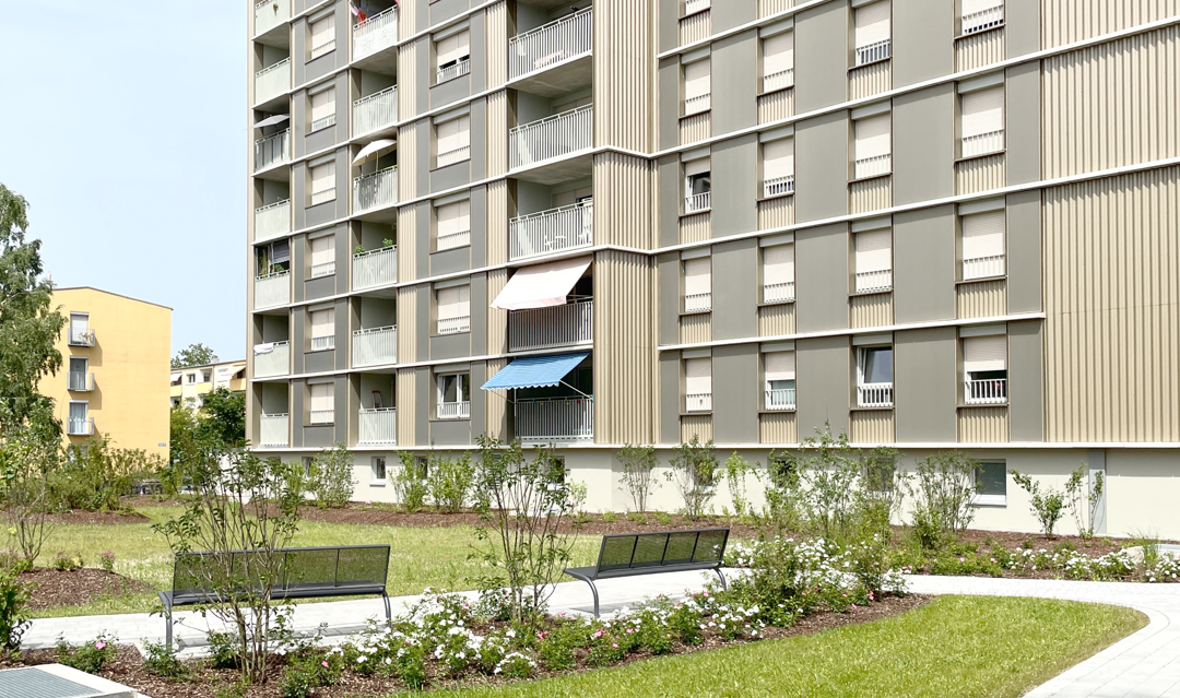 Erfolg für TH Rosenheim: Wohnhochhaus mit PV-Fassade gewinnt Architekturpreis