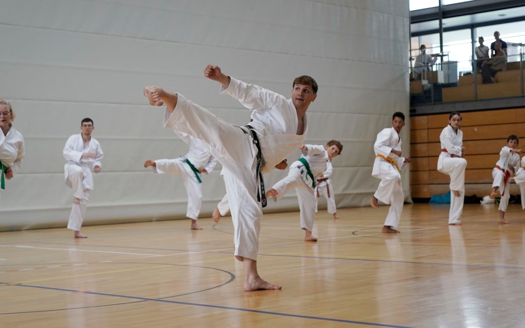 Karate in Bestform: Chiemgau Kata-Marathon bringt Energie in die Gabor-Halle