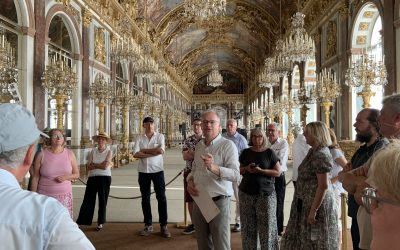 „Sonnenkönig und Schneerahmtörtchen“: Sonderführung lockt Besucher von Nah und Fern an den Chiemsee
