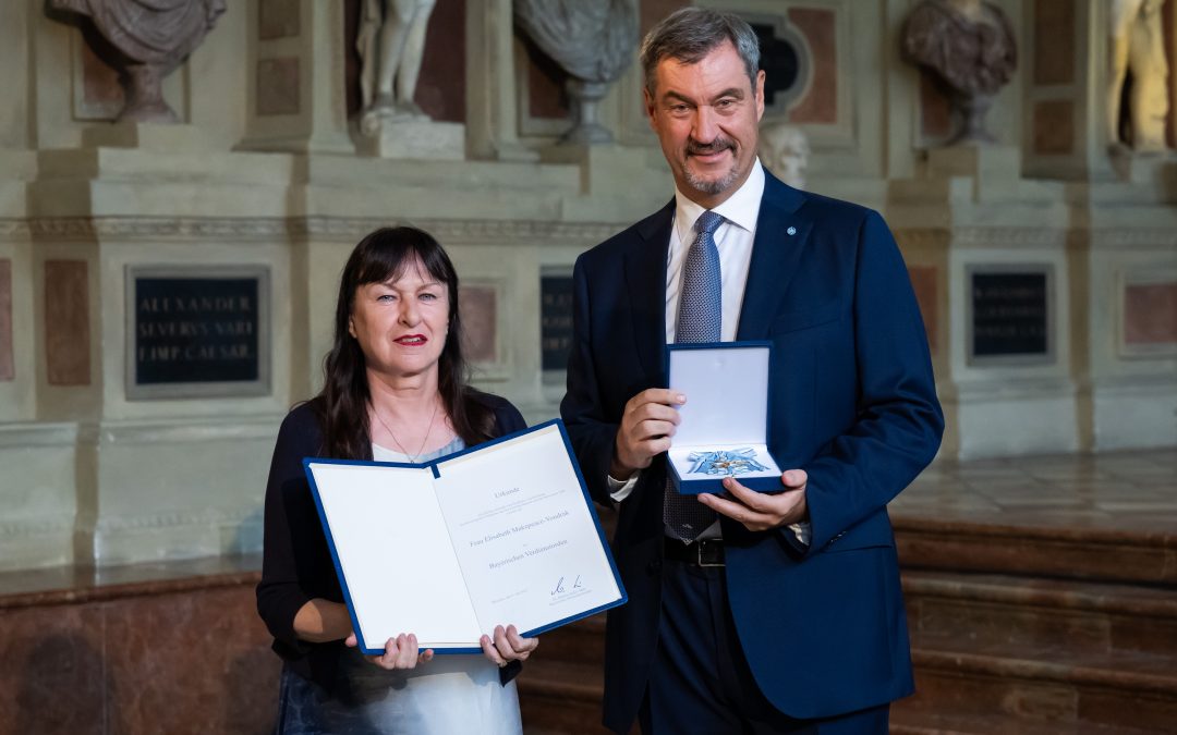 Bayerischer Verdienstorden für Elisabeth Makepeace-Vondrak