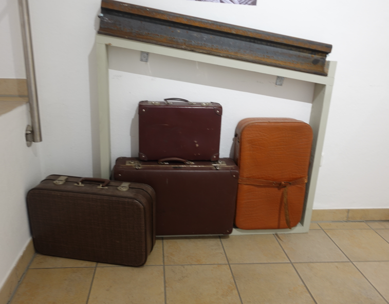 Aussellung 1 Ausstellung "Stunde 0" im Städtischen Museum Rosenheim. Fotos: Innpuls.me Foto zeigt die Historikerin Lydia Zellner und Andrea Krammer, Leiterin des Städtischen Museums Rosenheim