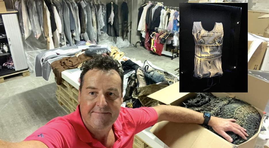 Zwischen Unterricht und Hollywood: Jan Eric Hauber und seine Filmrequisitensammlung