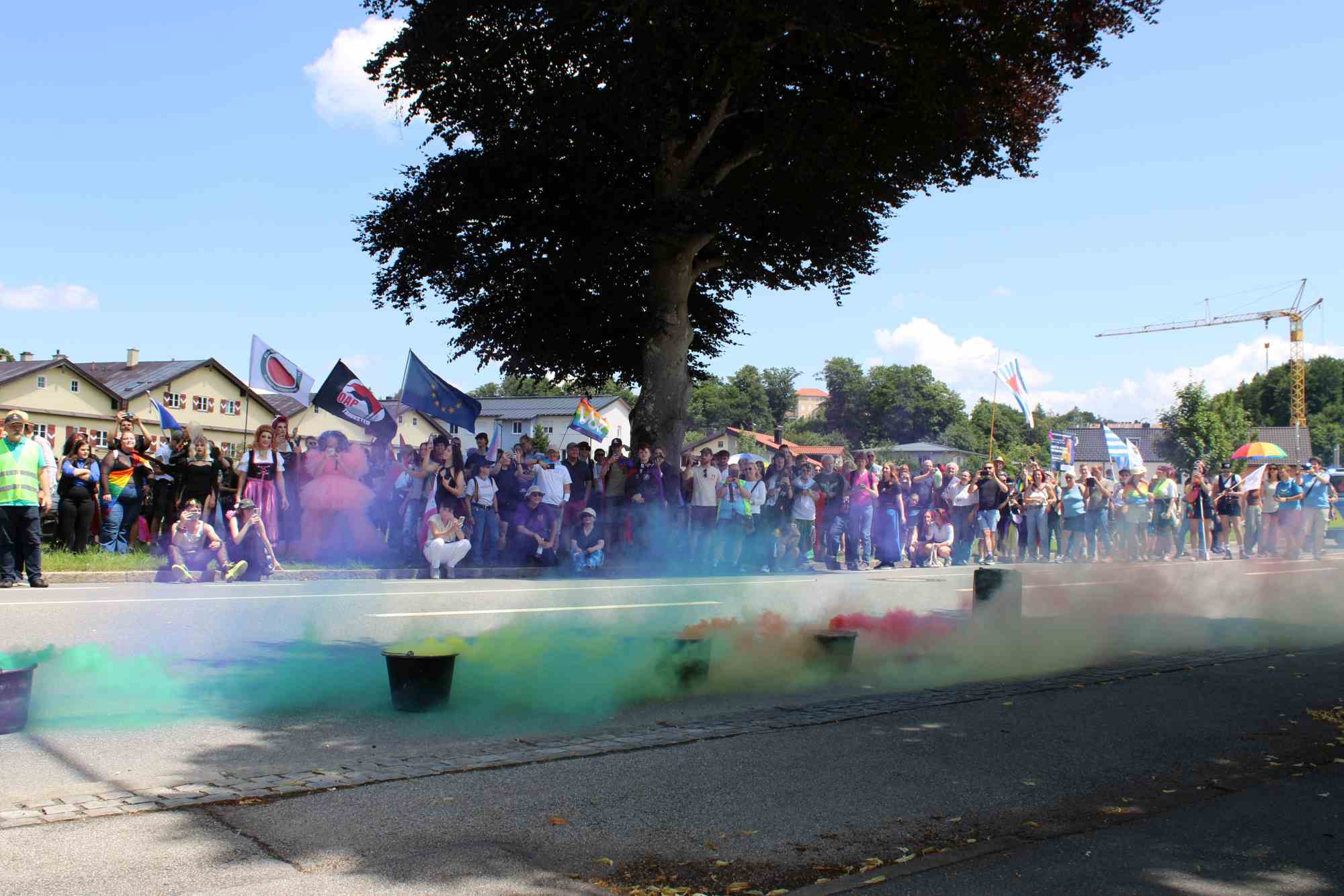 CSD Traunstein 4 CSD Demonstrationszug Copyright Hubert Hobmaier