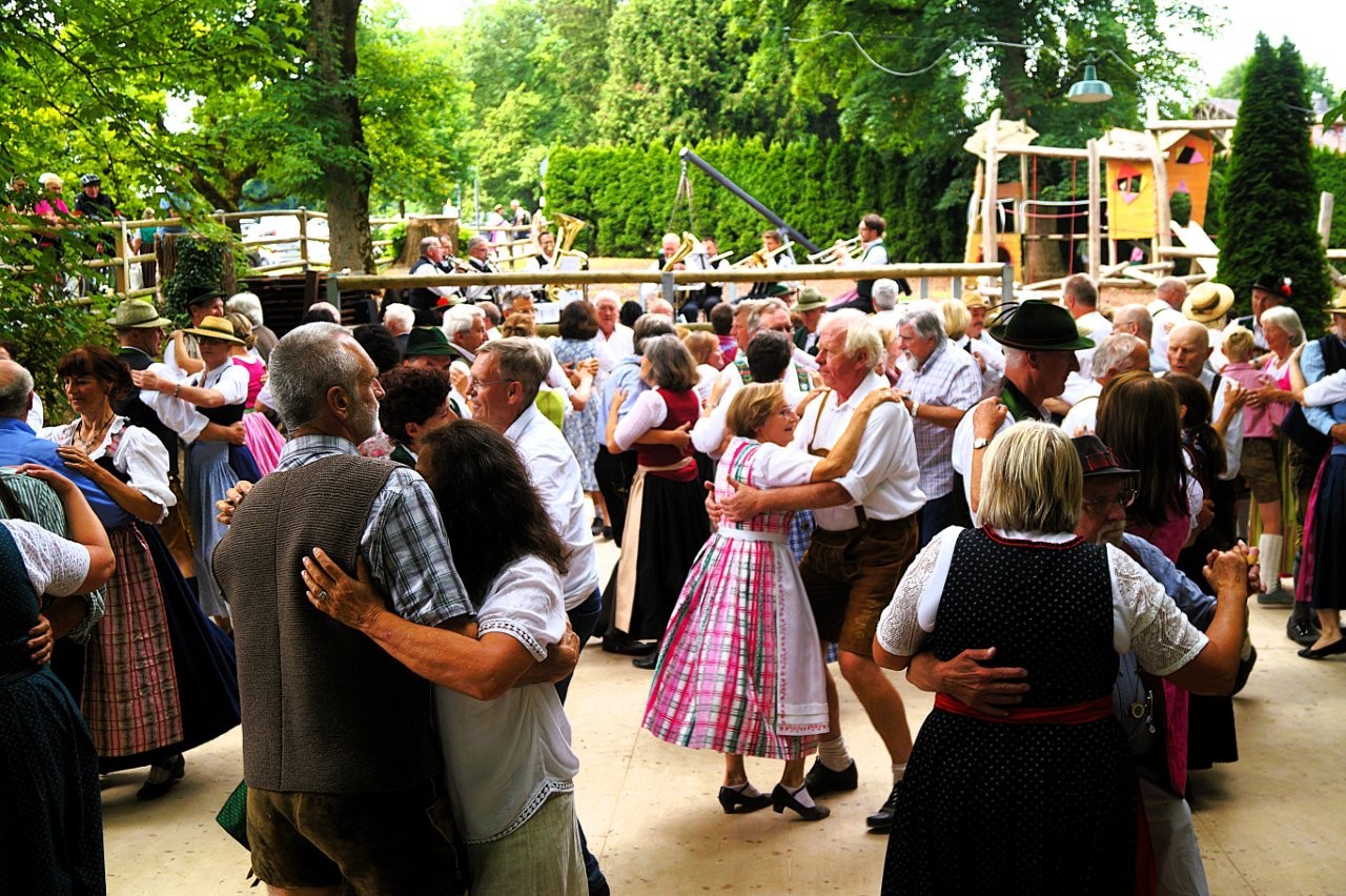 DSC07617 Maxlrainer Morgentanzl 2025. Fotos: Volkstanzkreis Rosenheim