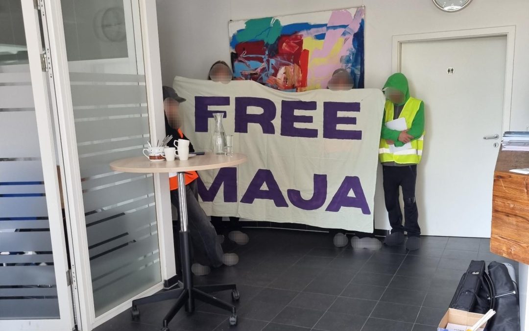 Antifa-Aktivisten besetzen CSU-Büro in Rosenheim