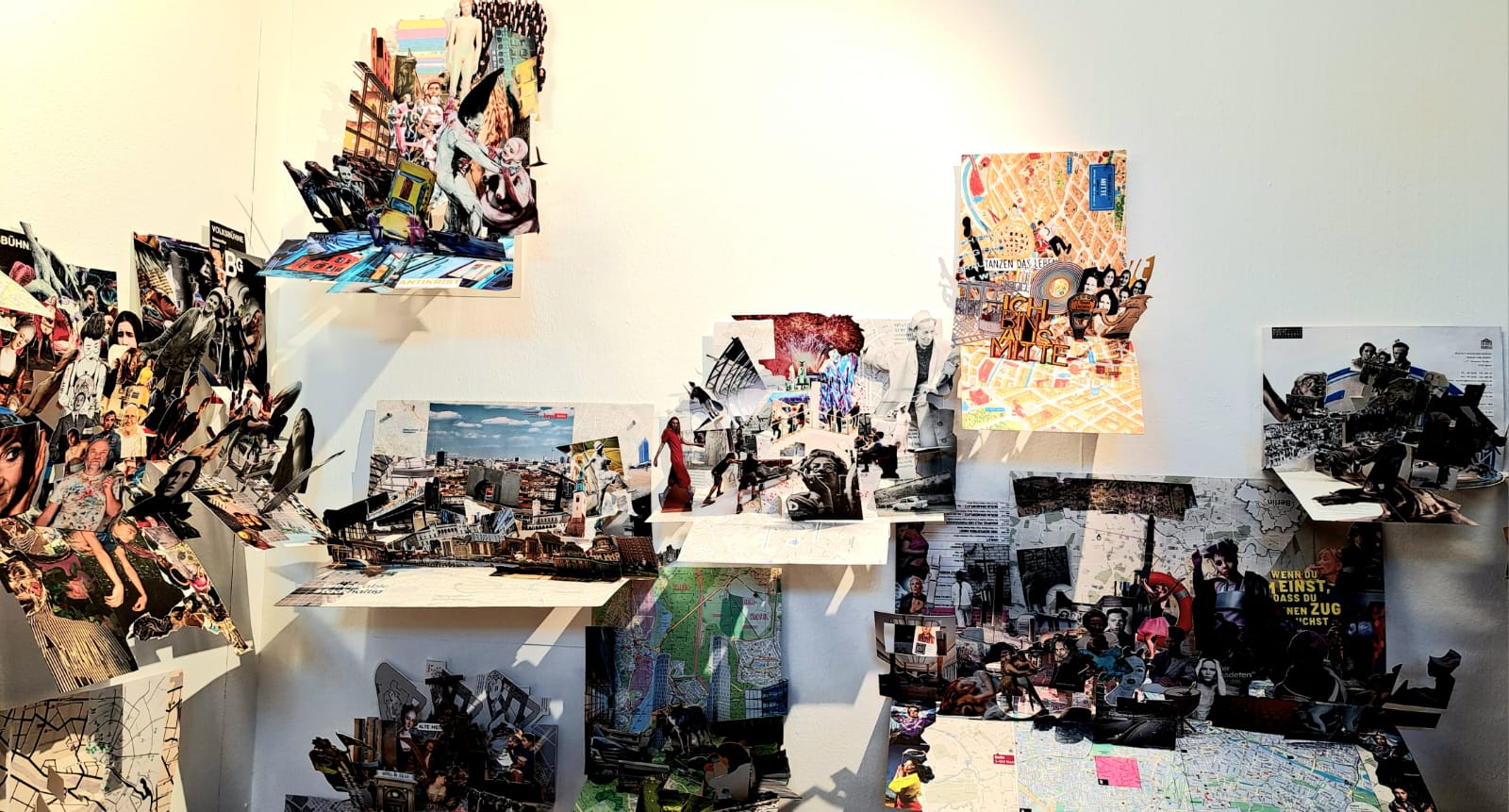 IMG-20250712-WA0008 Was ist eine Stadt - Jahresausstellung des Kunstvereins Traunstein. Fotos: Hendrik Heuser