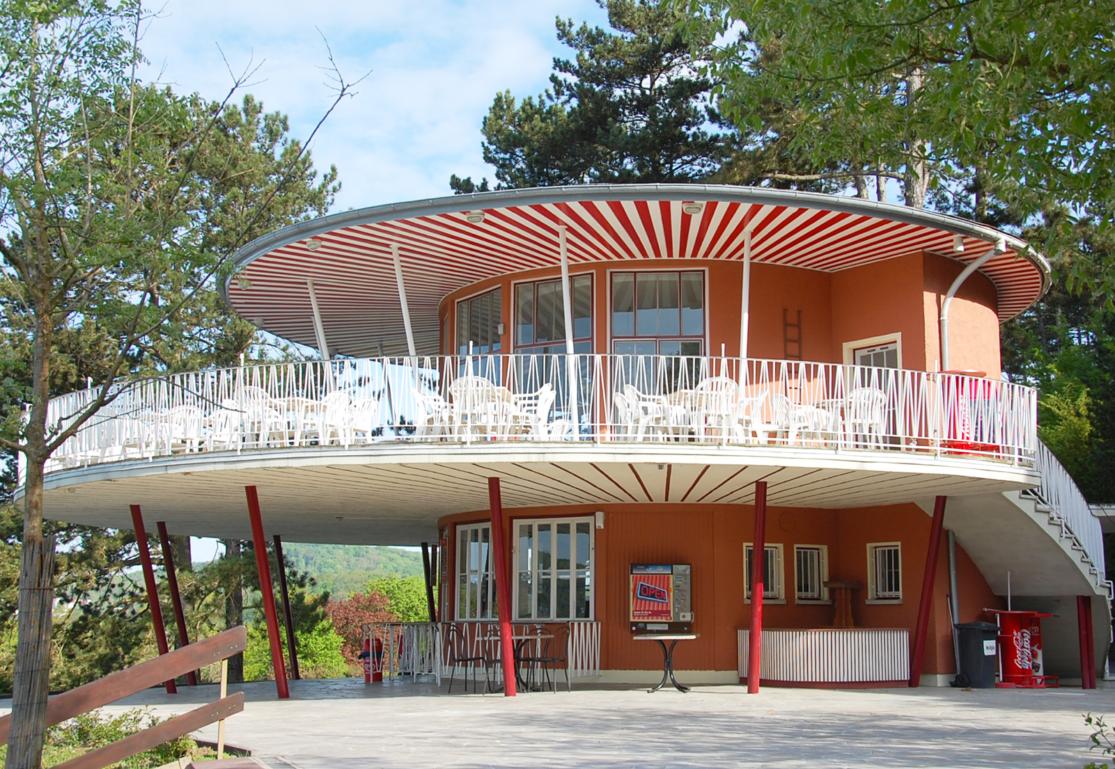 IMG_5625 Bad Kissing Biergarten Copyright Mario selzer