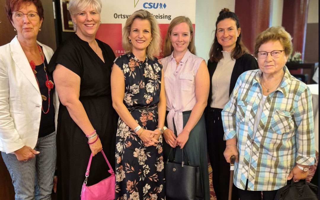 Daniela Ludwig mit 100 Prozent der Stimmen zur Bezirksvorsitzenden der Frauen-Union Oberbayern wiedergewählt