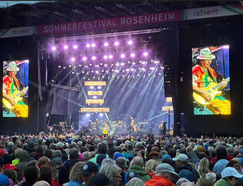 Sommerfestival Rosenheim Carlos Santana beim Rosenheimer Sommerfestival 2025. Foto: Copyright Herbert Borrmann
