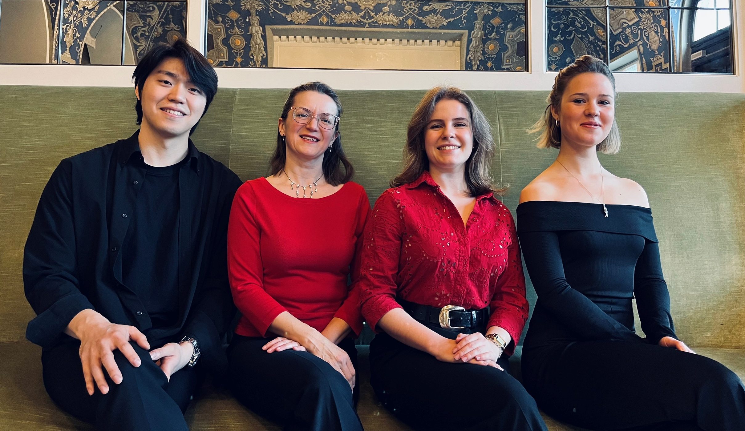 9.8.25 Opernabend_ (c) Theaterakademie Moses Lee, Csinszka Redai, Ana Beatriz Maia, Catalina Geyer Copyright Theaterakademie August Everding