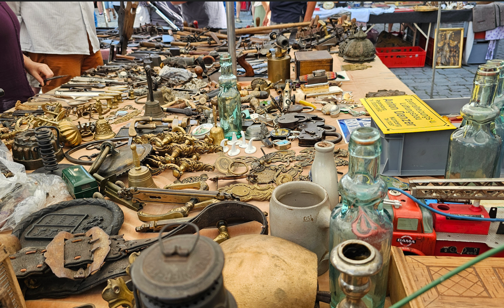 Antikmarkt 7 Antik- und Trödelmarkt in Rosenheim August 2025. Fotos: Innpuls.me