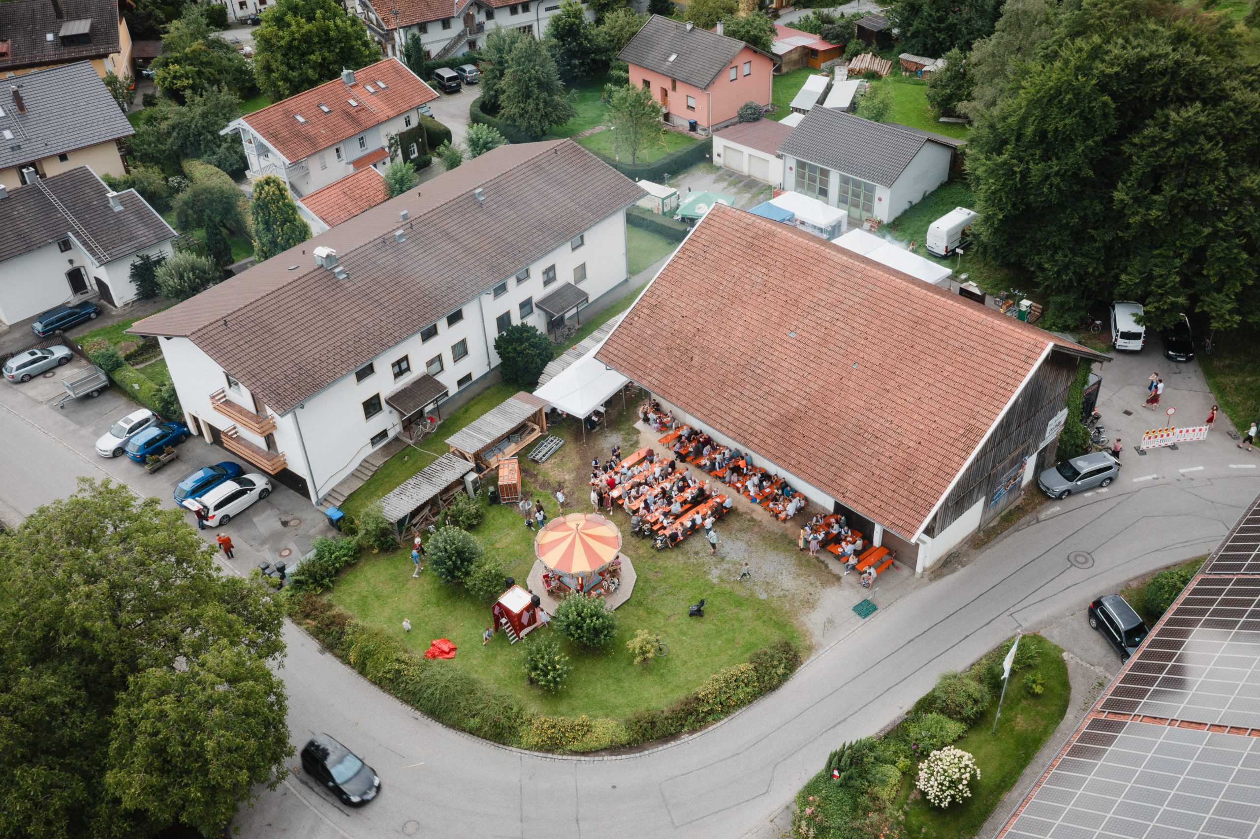 Bild 3, Drohnenbild Stadlfest der CSU Rosenheim 2025. Fotos: Copyright Christoph Leonhardt
