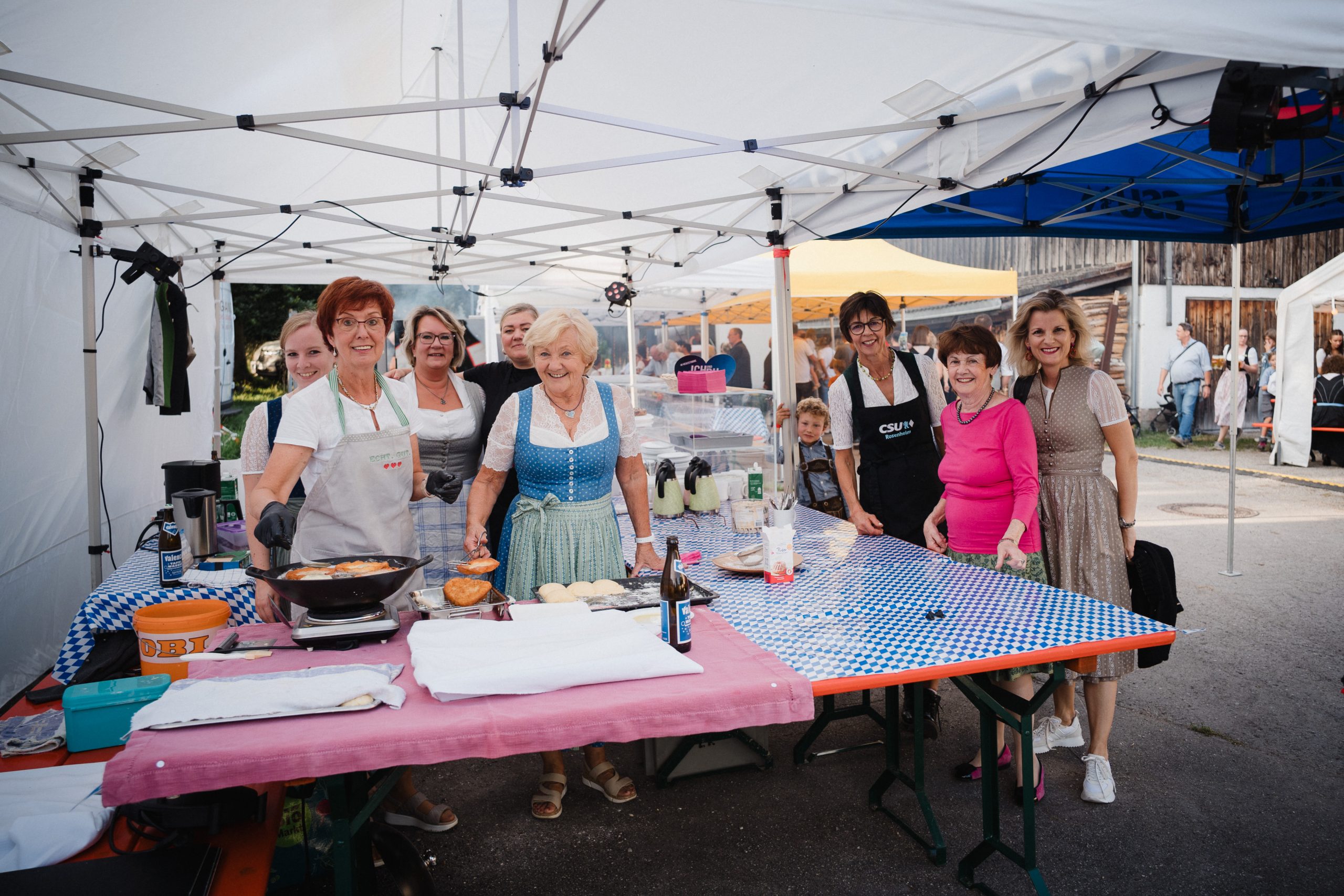 Bild 5, Kuchenbar Stadlfest der CSU Rosenheim 2025. Fotos: Copyright Christoph Leonhardt