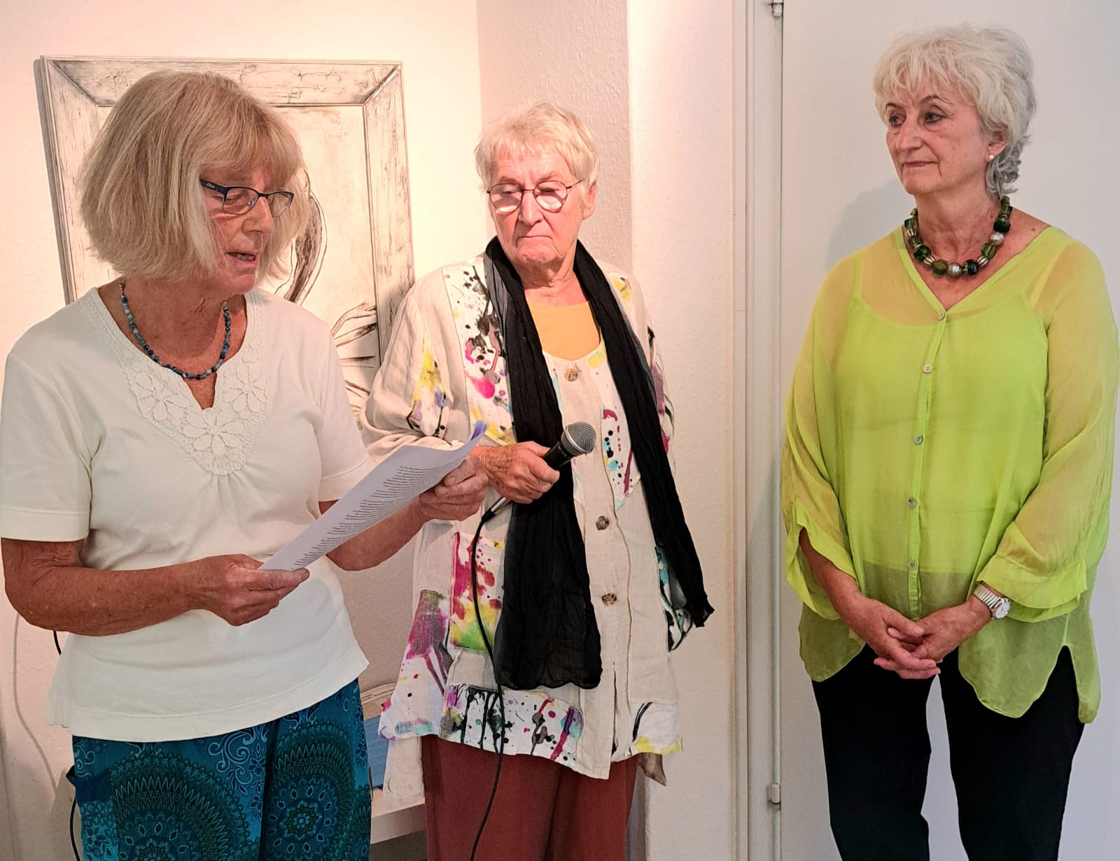 IMG-20250801-WA0005 Vernissage "Aus der Krise ins Leben" beim Künstlerkreis Neubeuern, Galerie am Markt, 1.8.2025. Fotos: Hendrik Heuser