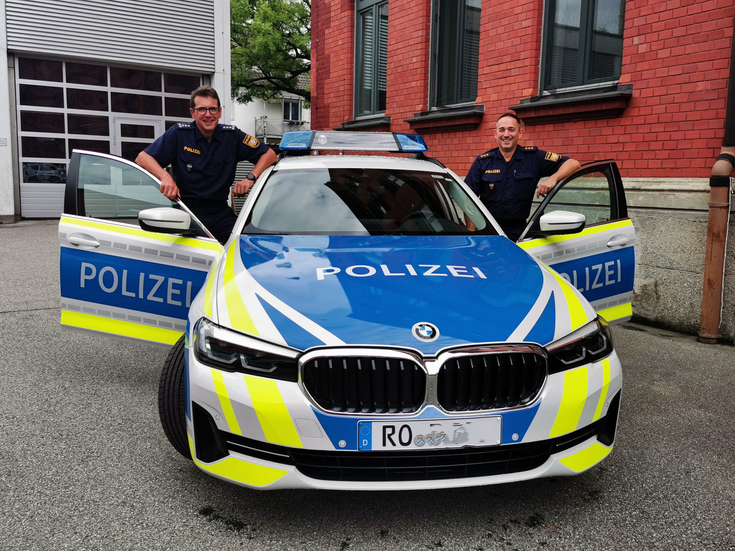 25-09-07 Dienststellenleitung PI Rosenheim – LiBi Zwischenbilanz Die Polizei will auch in der zweiten Wiesnwoche mit starker Präsenz für Sicherheit auf der Loretowiese sorgen. Foto: Polizeiinspektion Rosenheim