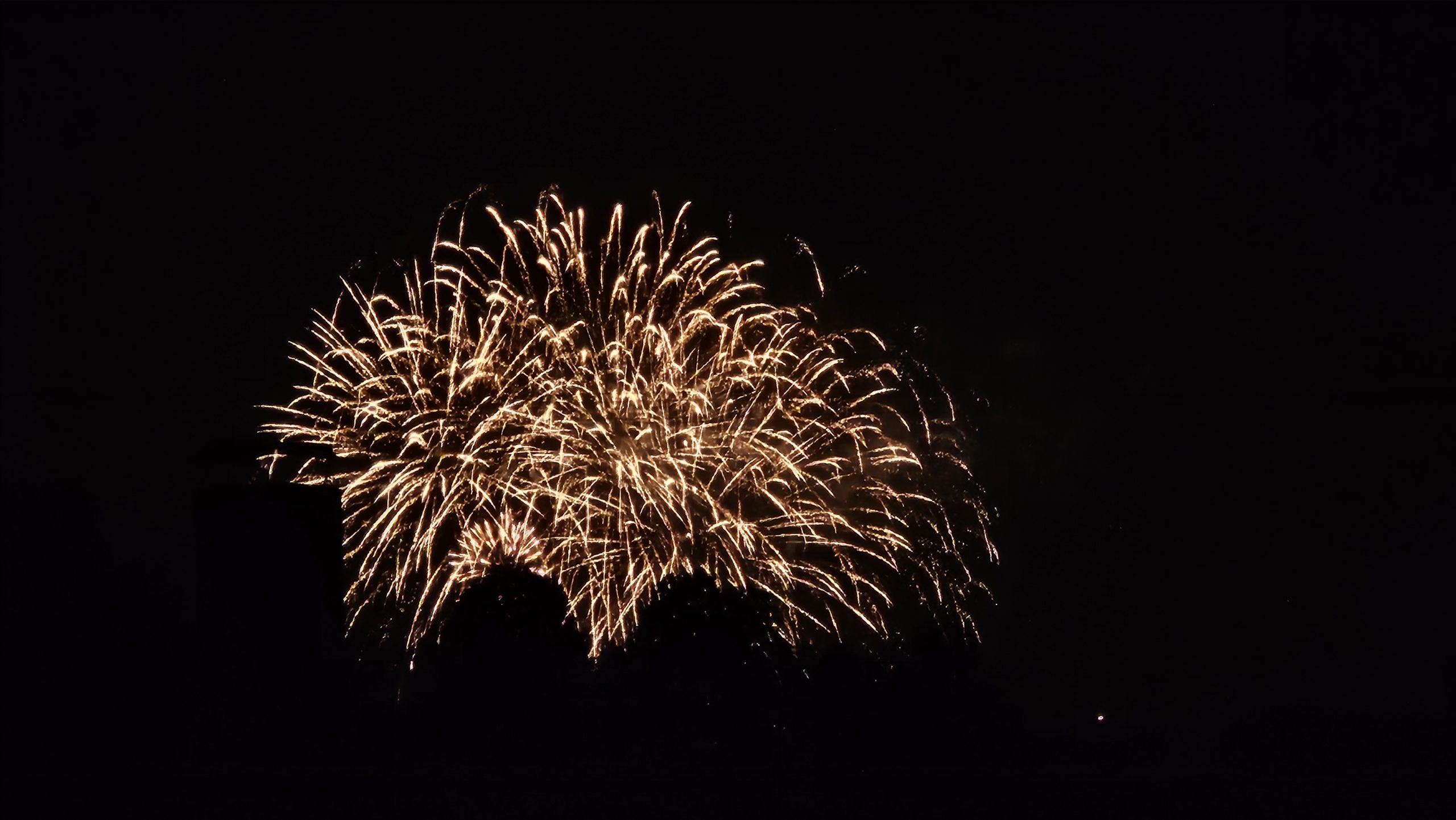 Feuerwerk auf dem Rosenheimer Herbstfest 2025. Fotos: Innpuls.me