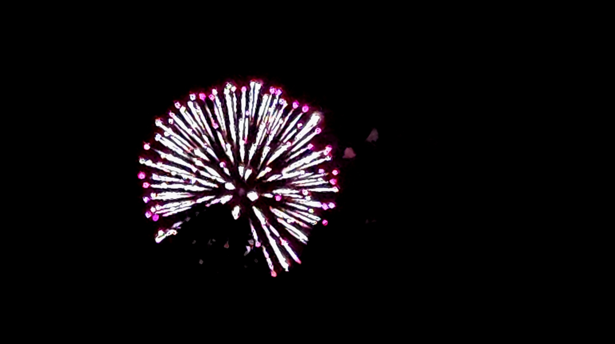 Feuerwerk auf dem Rosenheimer Herbstfest 2025. Fotos: Innpuls.me