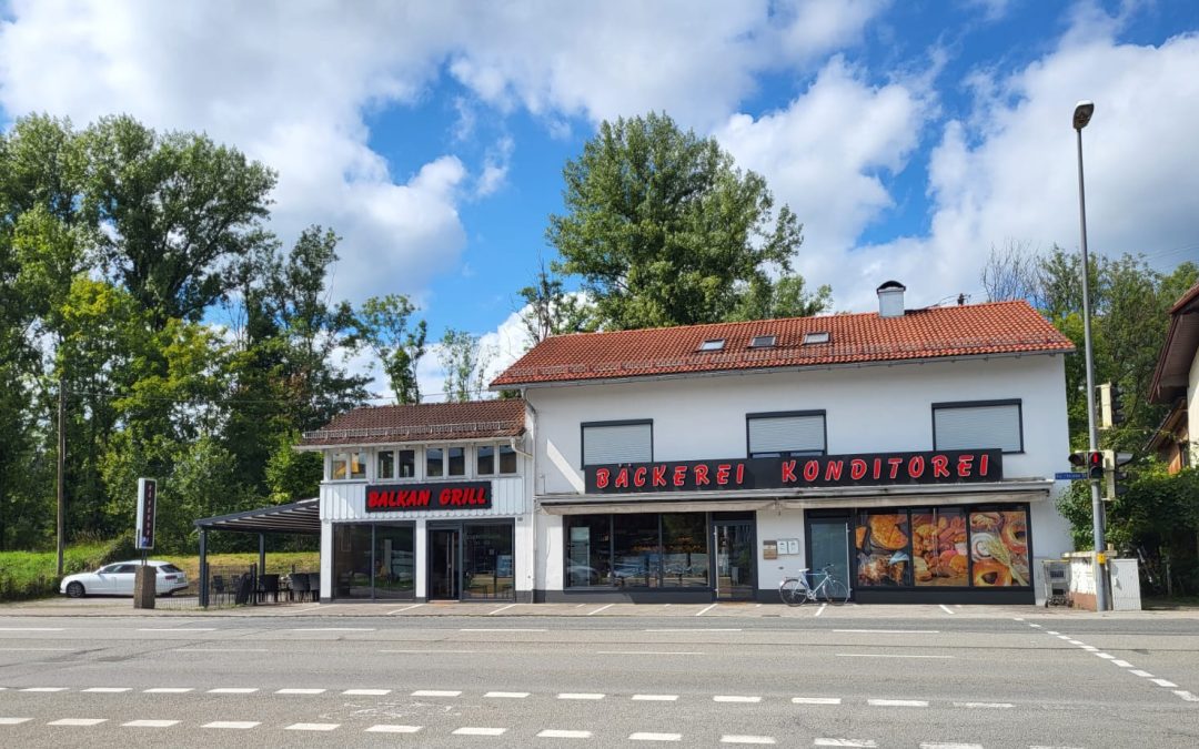 Nach gut 5 Jahren Leerstand: Bäckerei und Balkangrill in der Kufsteiner Straße eröffnet