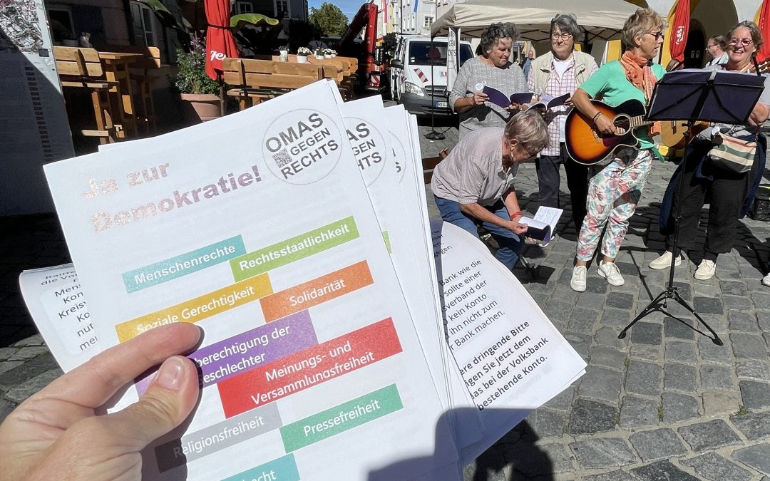 Tag der Demokratie: Aktionsstand in Rosenheim stieß auf Interesse