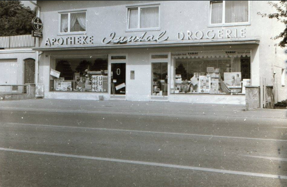Inntal Inntal-Apotheke im Jahr 1970. Foto: Archiv Herbert Borrmann