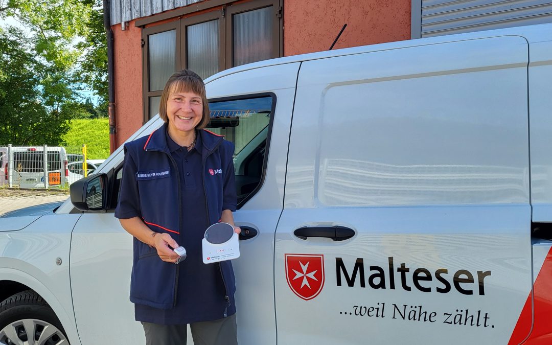 Länger sicher zu Hause leben: Mit dem Hausnotruf selbstbestimmt im Alter