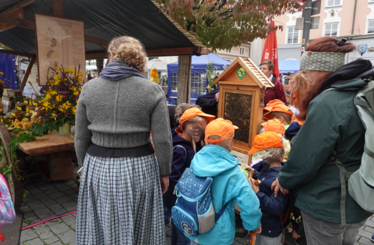 Schmankerlstraße 11 Rosenheimer Schmankerlstraße 2025. Fotos: Innpuls.me