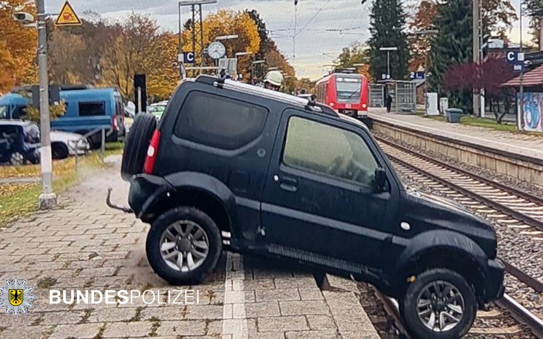 Auto im Gleis- Gleissperrung in Feldafing