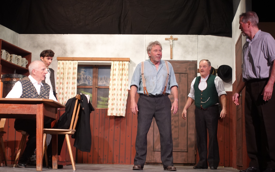 Bader 25 Theatergruppe Stephanskirchen. "Da Baderkriag" 2025. Fotos: Innpuls.me