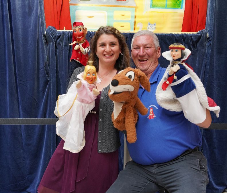 Chiemsee-Kasperl in Brannenburg: „Kasperl und das Räuberfangdings“ in der Wendelsteinhalle