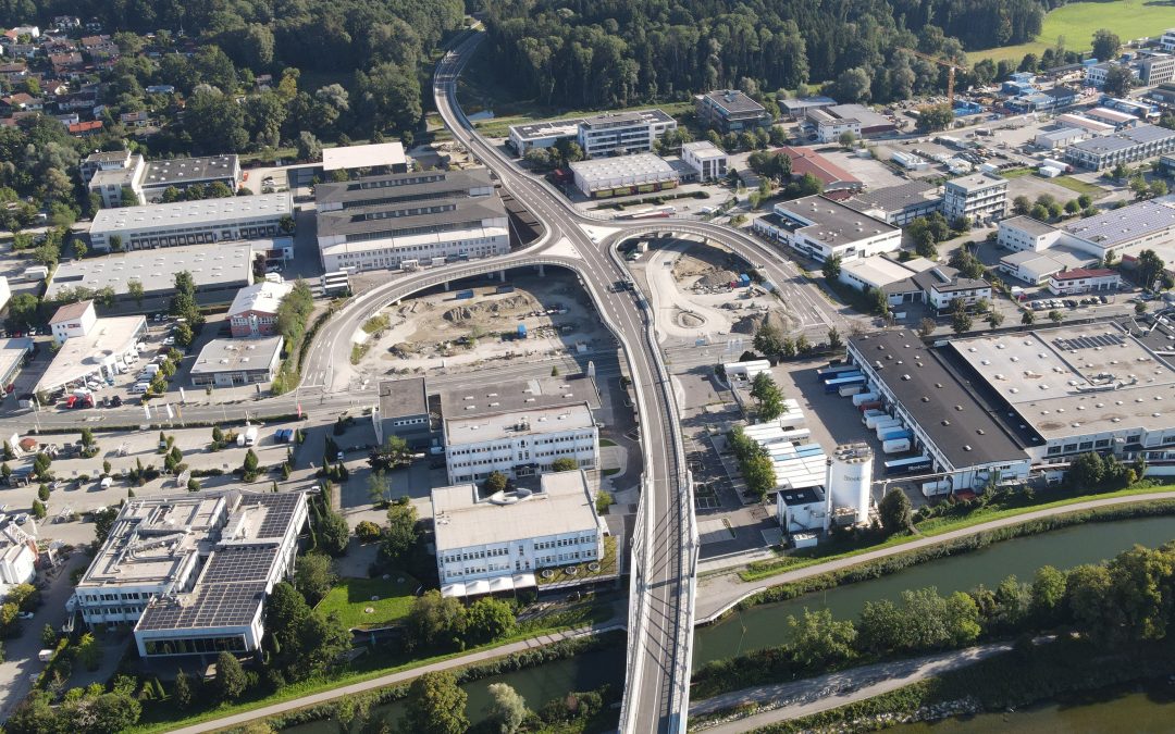 B 15 Westtangente Rosenheim: Einbau von Induktionsschleifen