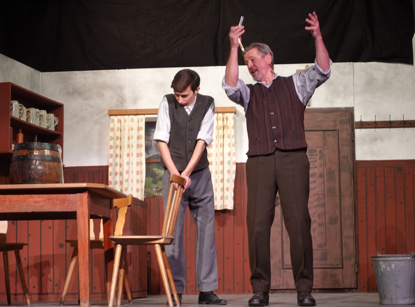 b Theatergruppe Stephanskirchen. "Da Baderkriag" 2025. Fotos: Innpuls.me