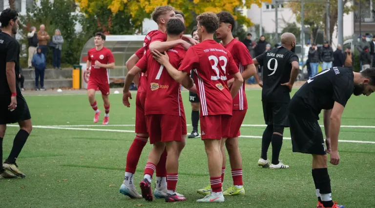 uerk-Spor-Rosenheim U21 des TSV 1860 Rosenheim mit souveräner Leistung gegen Türk Spor Rosenheim. Foto: TSV 1860 Rosenheim