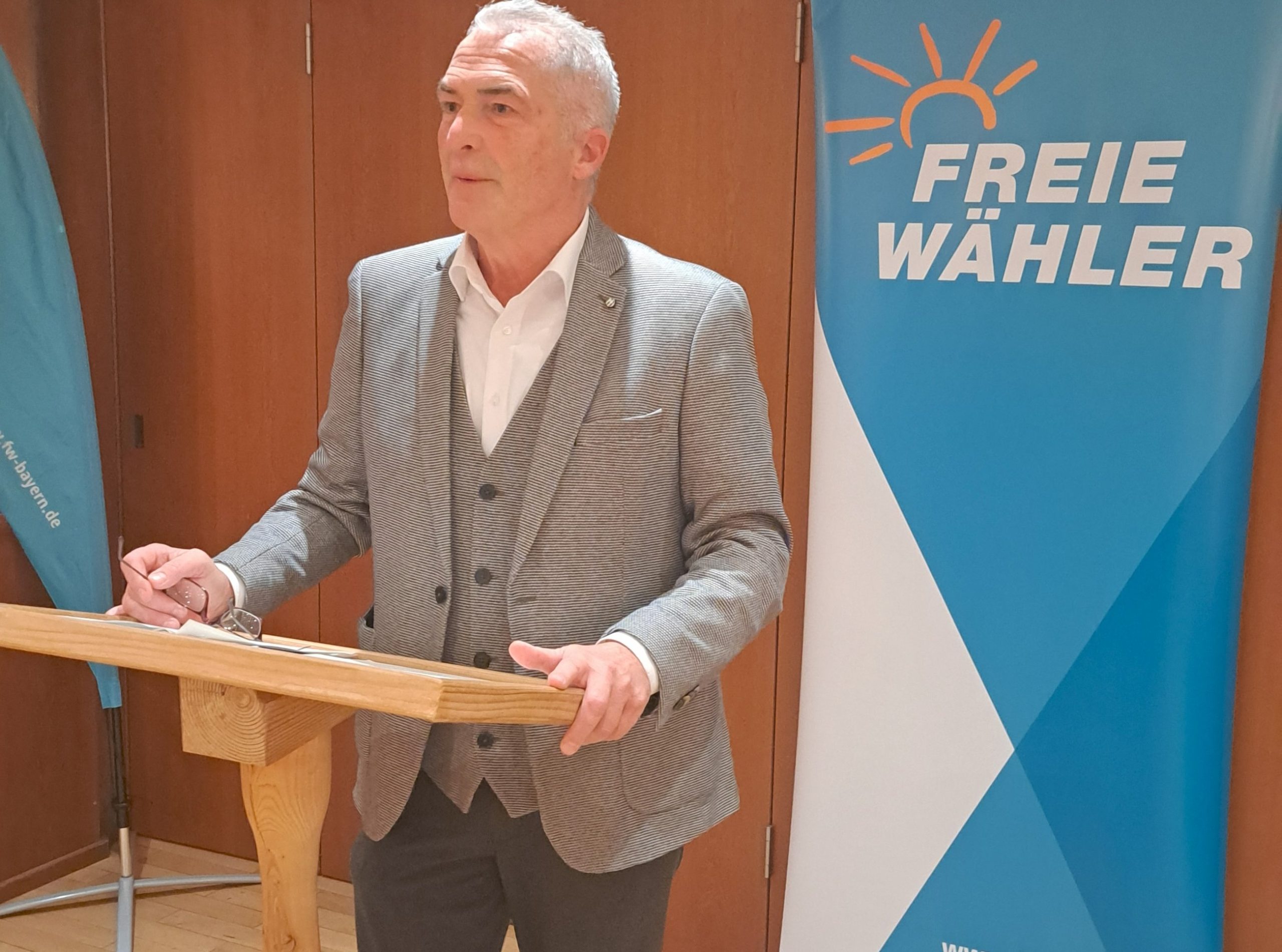 Hofer 1 Landratskandidat der Freien Wähler im Landkreis Rosenheim Sepp Hofer. Foto: Freie Whäler Landkreis Rosenheim