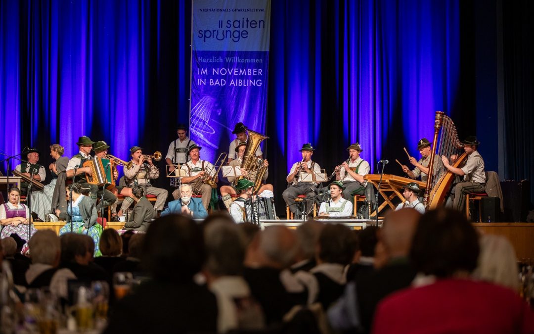 Bairische Saitenblicke: Volksmusik mit Herz und Temperament im Kurhaus Bad Aibling