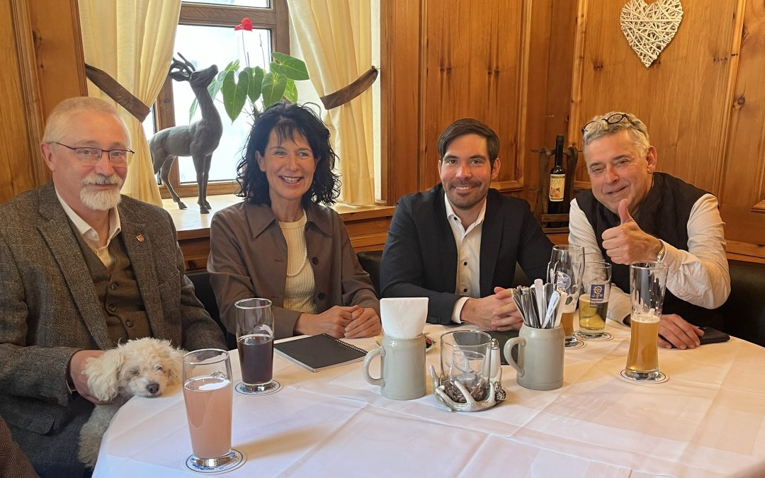 Christopher Ehrenböck als OB-Kandidat der Freien Wähler / UP vorgestellt