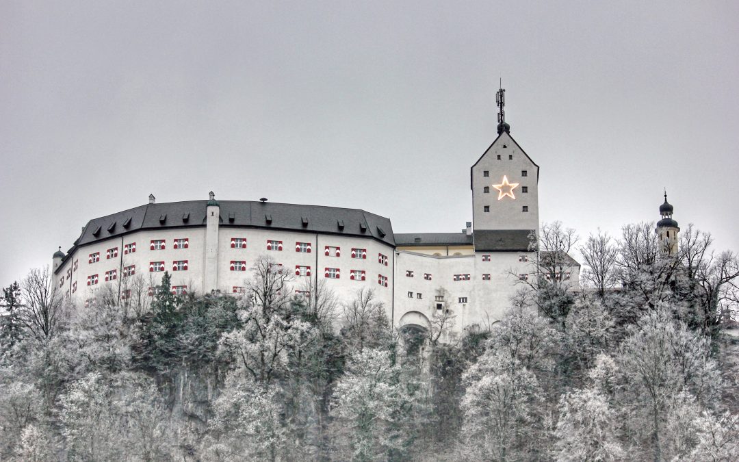 Ein strahlender Stern der Hoffnung – Adventszauber hoch über dem Priental