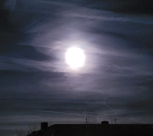 Mystischer Supermond über Rosenheim