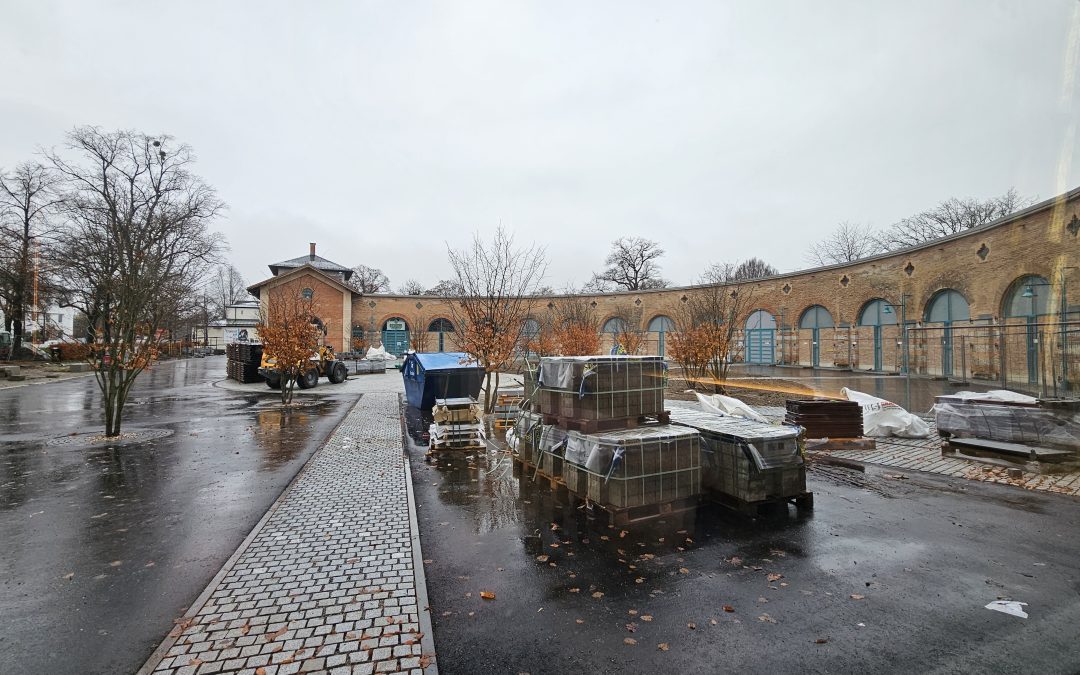 Neugestaltung des Lokschuppen-Vorplatzes: Ein Blick hinter den Bauzaun