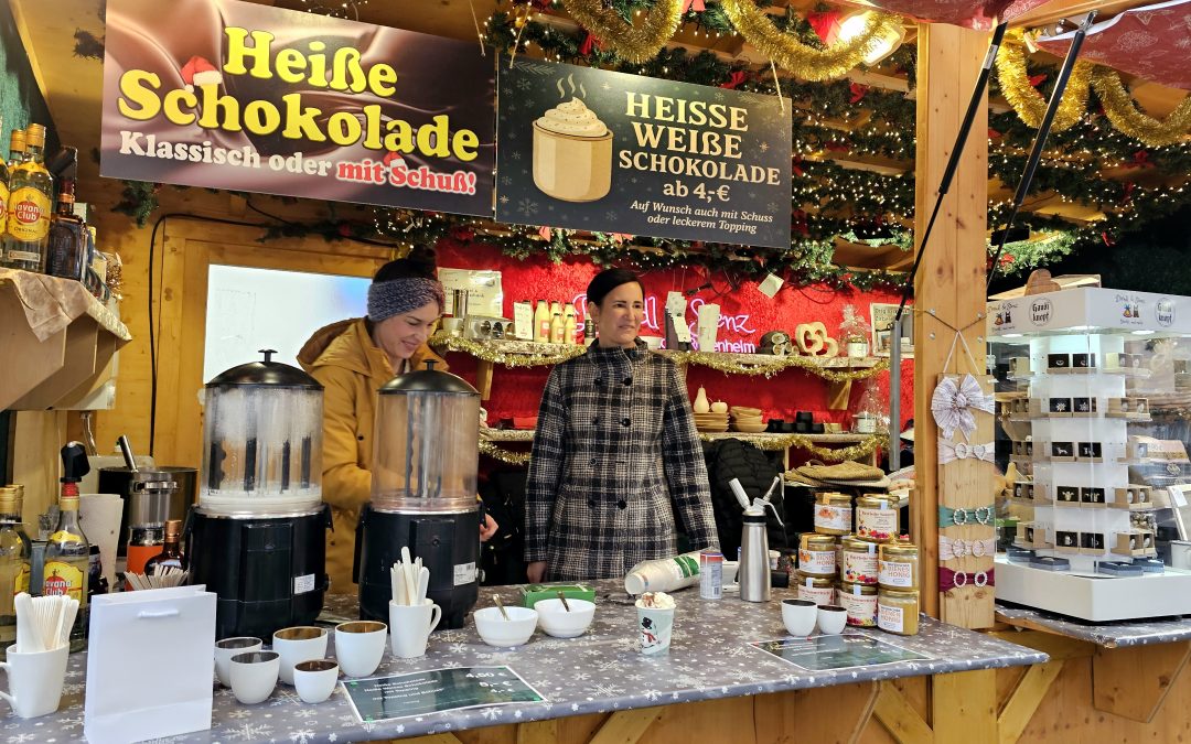 Rosenheimer Christkindlmarkt: Neue Stände, volle Gassen und zufriedene Aussteller