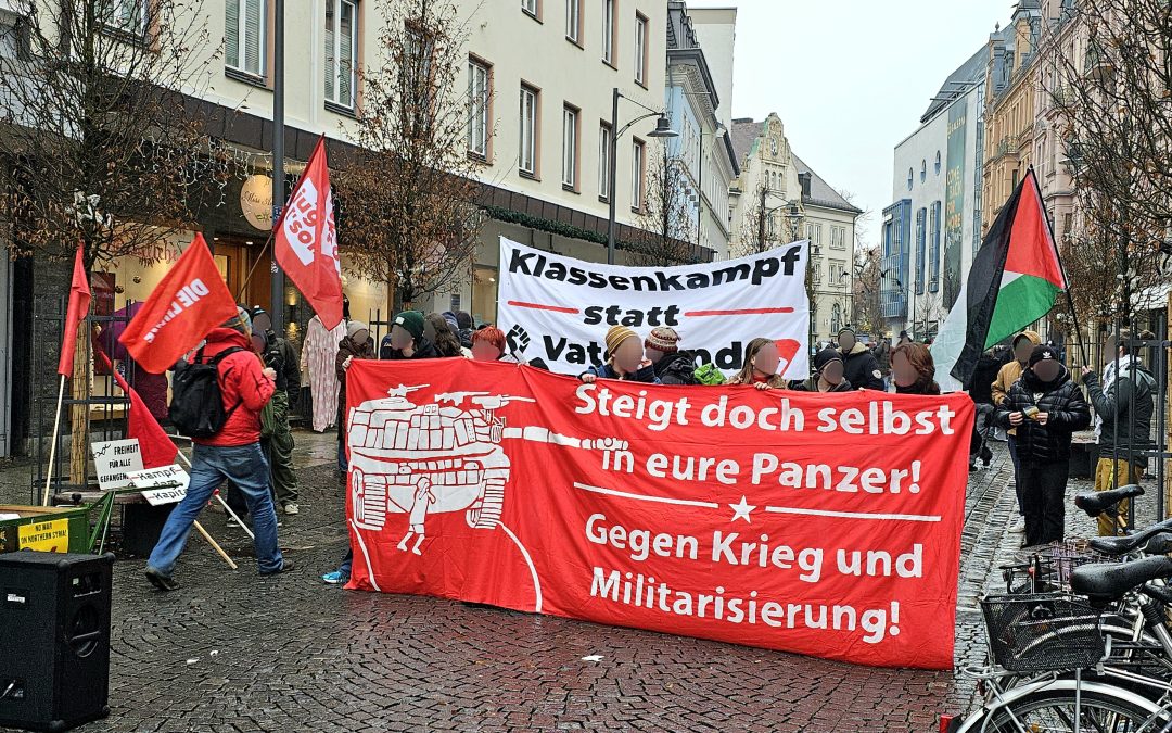 Schulstreik gegen Wehrdienstgesetz: Kleiner Protest in Rosenheim – mit Nebenbotschaften
