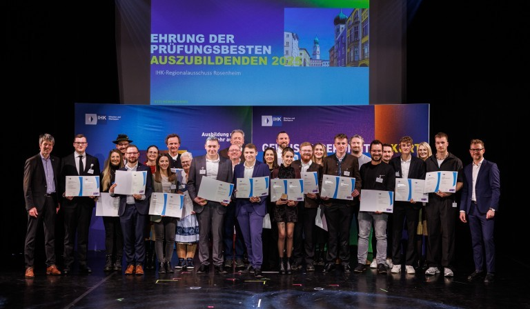 Zehn oberbayerische Top-Azubis aus der Region Rosenheim geehrt