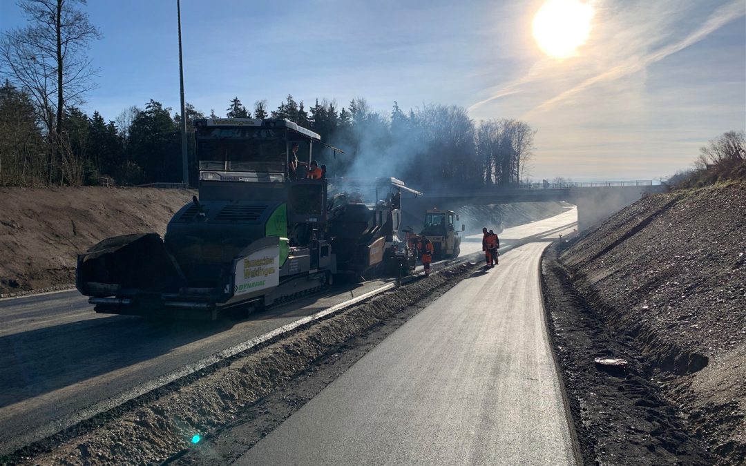 Pürtener Kreuzung: Asphaltierungsarbeiten abgeschlossen – Sperrungen ab 18. Dezember aufgehoben