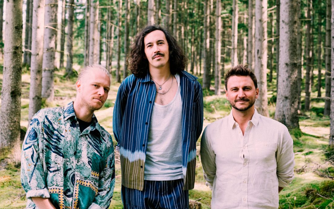 „Folkshilfe“ live im Ballhaus Rosenheim – exklusiver Deutschlandauftritt