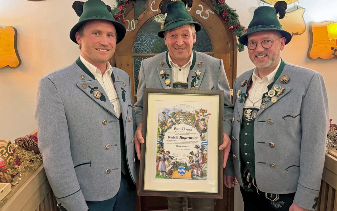 Höchste Auszeichnung: Rudi Angermaier zum Ehrenvorstand ernannt