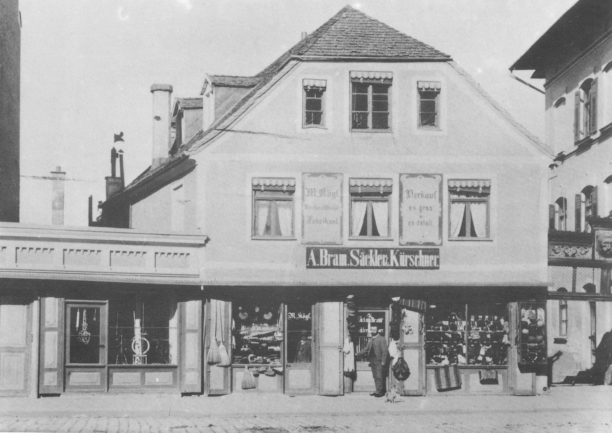 502579474_9981738175205738_5590611740306178339_n Anwesen Ludwigsplatz 7 am Rosenheimer Ludwigsplatz im ahr 1892. Foto: Archiv Herbert Borrmann