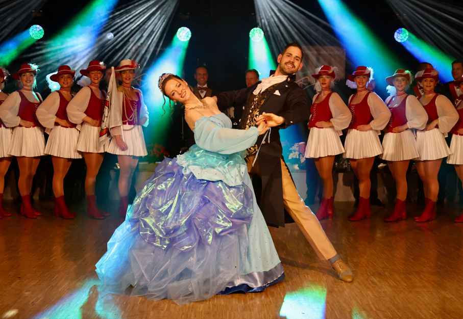 Rosenball 2026 eröffnet den Rosenheimer Fasching mit Gefühl und Glanz