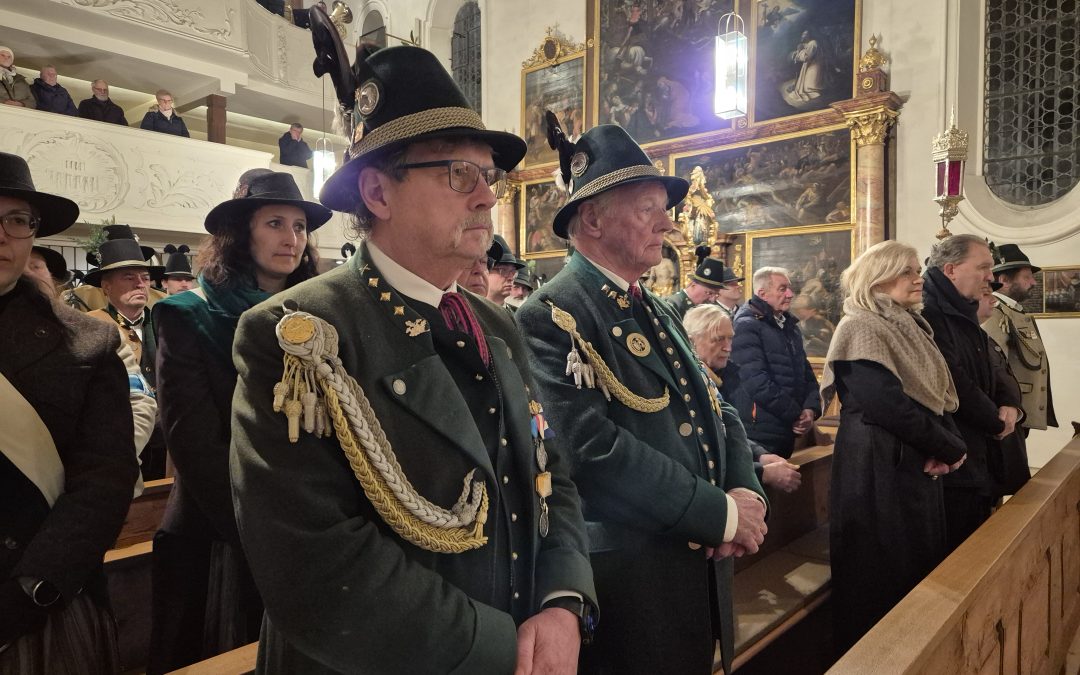 Gebirgsschützen Rosenheim mit traditioneller Sebastiani-Wallfahrt