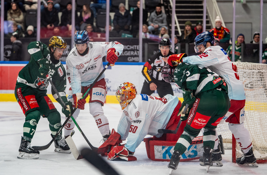 Starbulls 1 Starbulls Rosenheim gegen Düsseldorf am 23.1.2026 im Rosenheimer Eisstadion. Fotos: Copyright: Ludwig Schirmer, Peter Lion, David Löffler