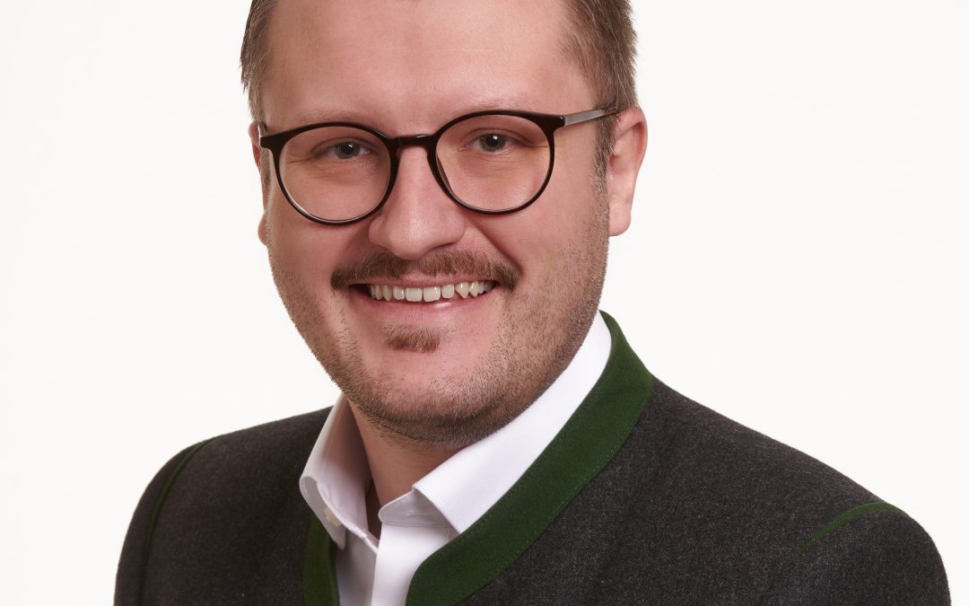 Bayernpartei nominiert Helmut Freund einstimmig als Landratskandidaten